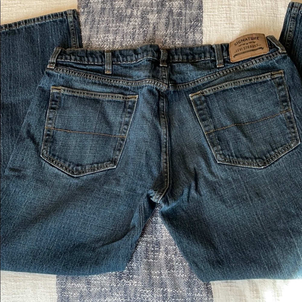 Signature Levi Strauss Jeans